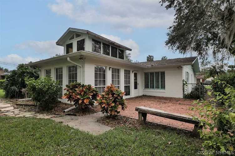 1701 Orange Tree Dr Edgewater, FL 32132
