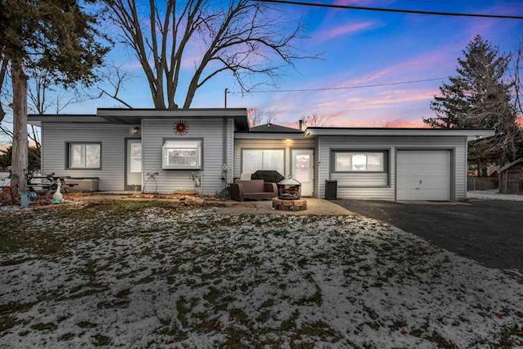 27W726 Central Ave Warrenville, IL 60555