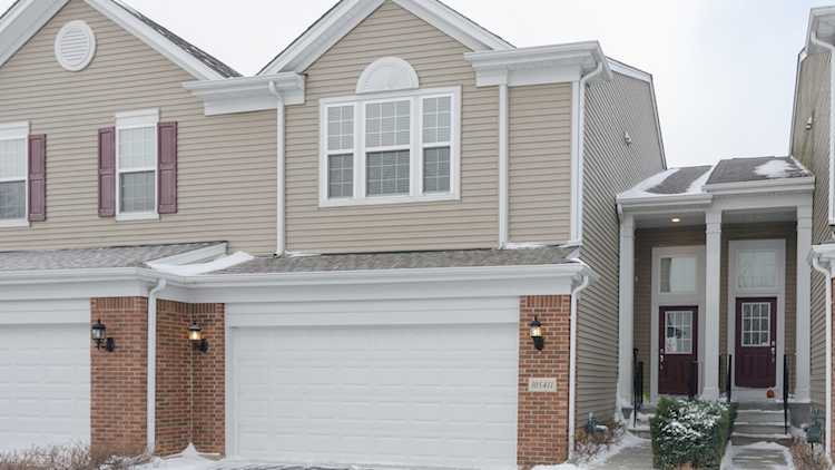 10S411 Carrington Circle Burr Ridge, IL 60527
