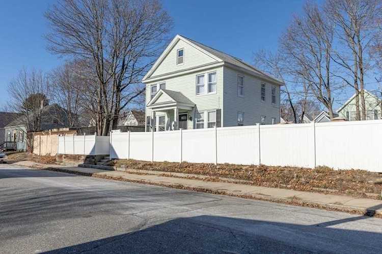55 Eustis Ave Lowell, MA 01850
