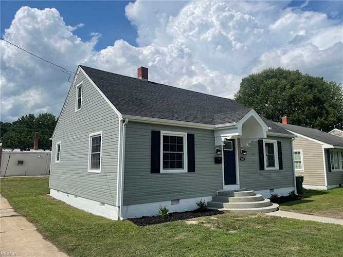 728 Bolling St Franklin, VA 23851 | MLS 10468280 Photo 1