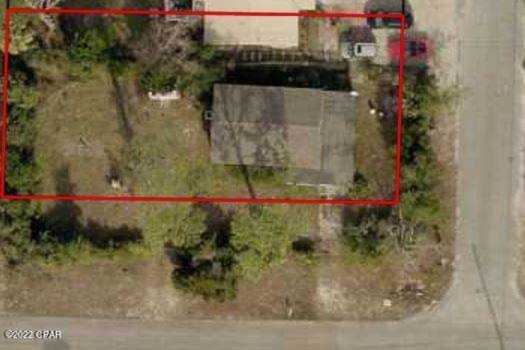 2300 W 17th St Panama City, FL 32405