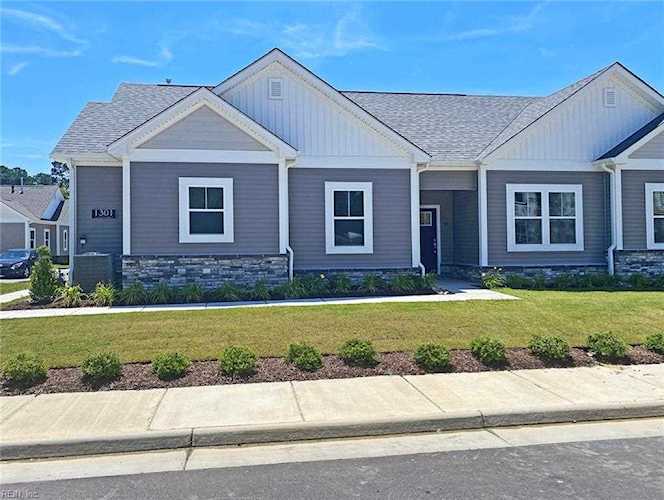 home for sale in Hallstead Reserve Suffolk VA 23434 - MLS 10440251 Photo 1