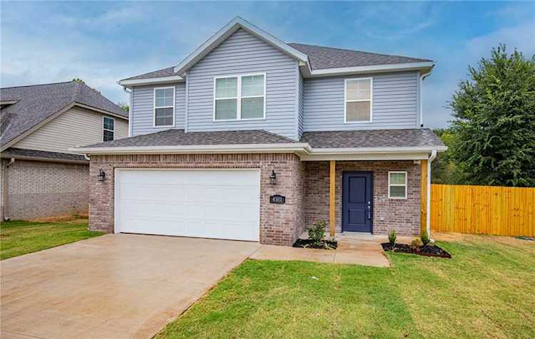 4303 SW Bison St Bentonville, AR 72713