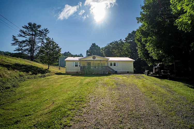 787 Cold Hollow Rd Rainelle, WV 25962 | MLS 22-1068 Photo 1
