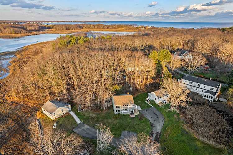 22 Pier Rd Kennebunkport, ME 04046