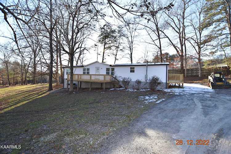 9449 Skaggston School Rd Corryton, TN 37721