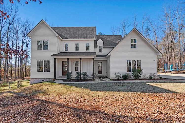2601 W Farmville Rd Auburn, AL 36879