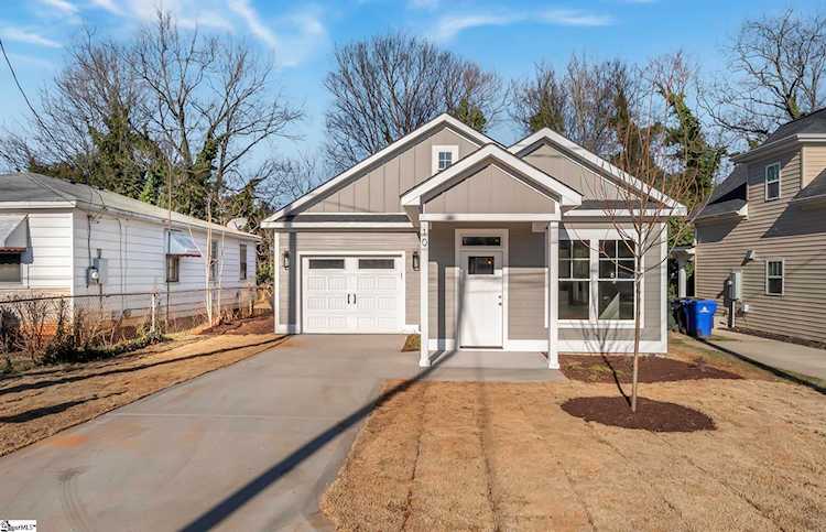 10 Julian St Greenville, SC 29611