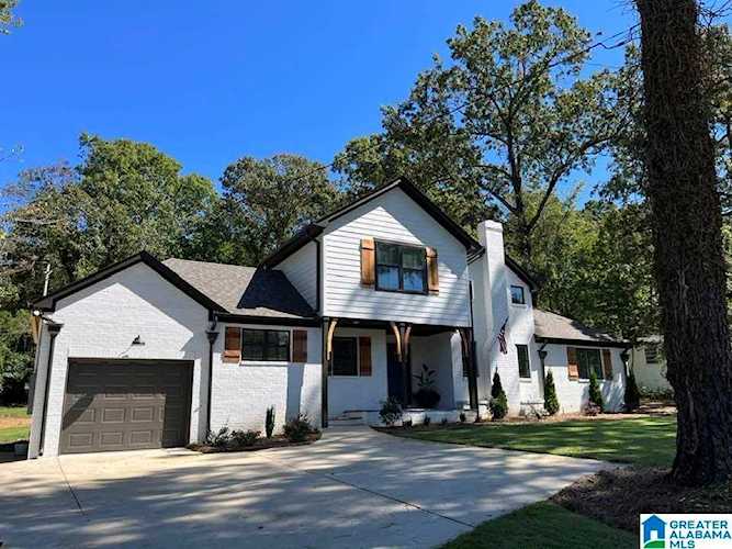 2401 Rocky Ridge Road Vestavia Hills, AL 35243