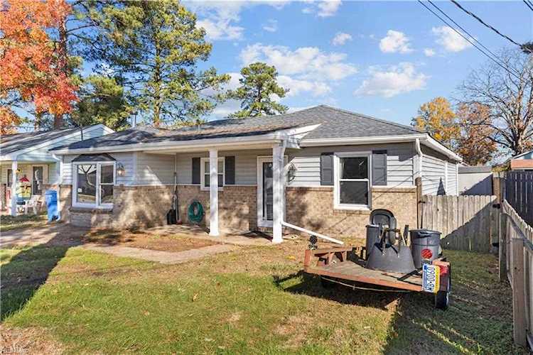1716 Lockard Ave Chesapeake, VA 23320