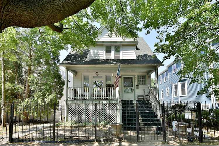 4534 N Saint Louis Ave Chicago, IL 60625