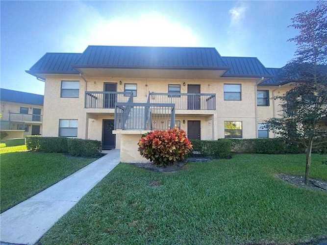 143 NW 93rd Ave #202 Pembroke Pines, FL 33024