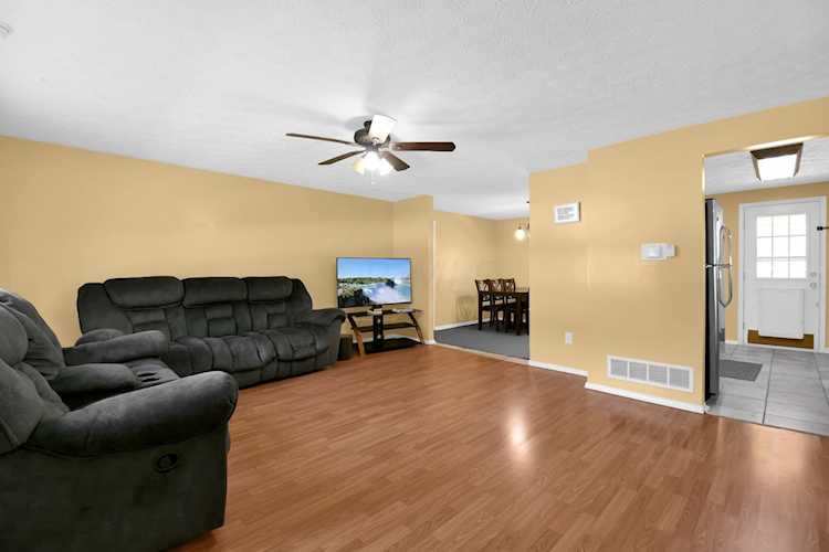 8091 Kingsley Drive Reynoldsburg, OH 43068