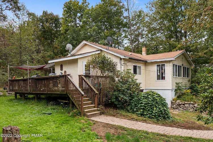 108 Upper Grandview Rd Cresco, PA 18326 | MLS PM-101190 Photo 1