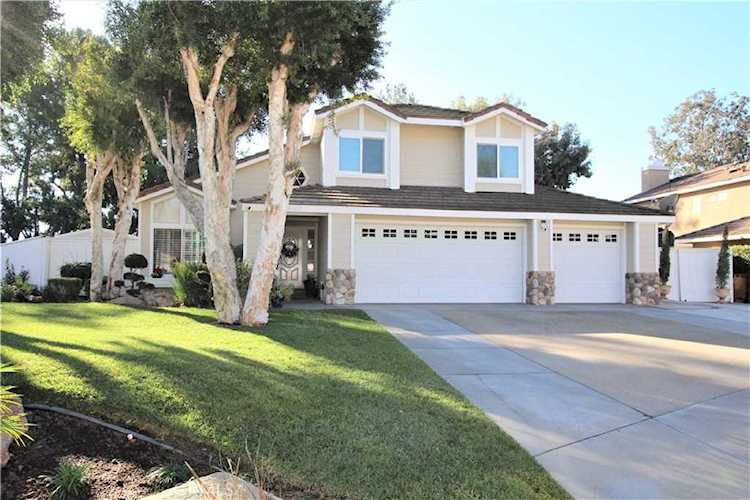 24602 Via Vallarta Yorba Linda, CA 92887