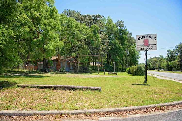 3929 Crawfordville Rd Tallahassee, FL 32305
