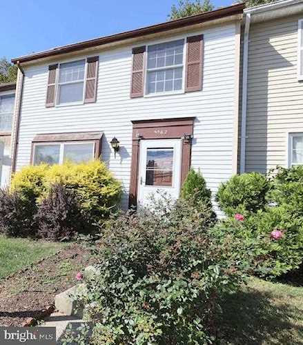 5562 Caithness Ct For Sale in Fairfax Photo 1