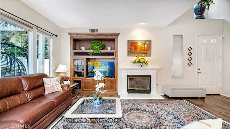 21 Salton Irvine, CA 92602 | MLS OC23000069 Photo 1