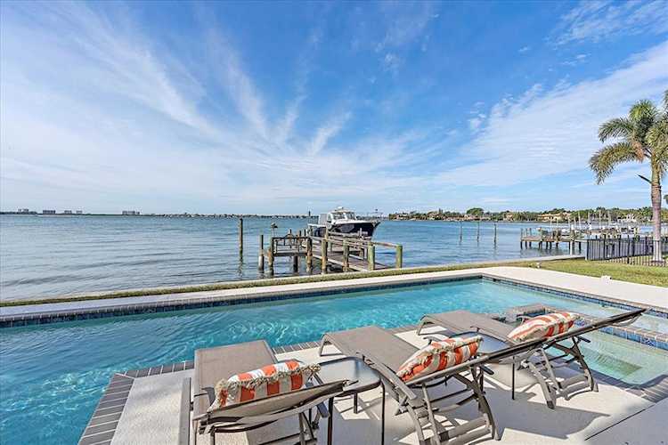 2168 Sparrow Ct Sarasota, FL 34239