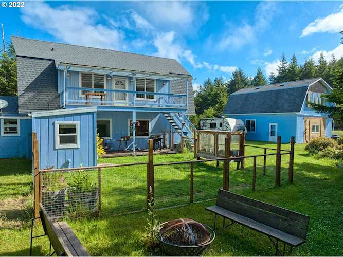 94811 Adams RD Gold Beach, OR 97444