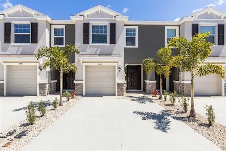 2822 Midnight Pearl Dr Sarasota, FL 34240