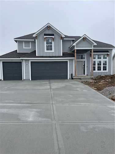 2158 Little Creek Ct Liberty, MO 64068