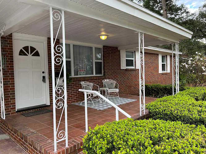 1916 Sunset (Short-Term Furnished Rental) Ln Tallahassee, FL 32303