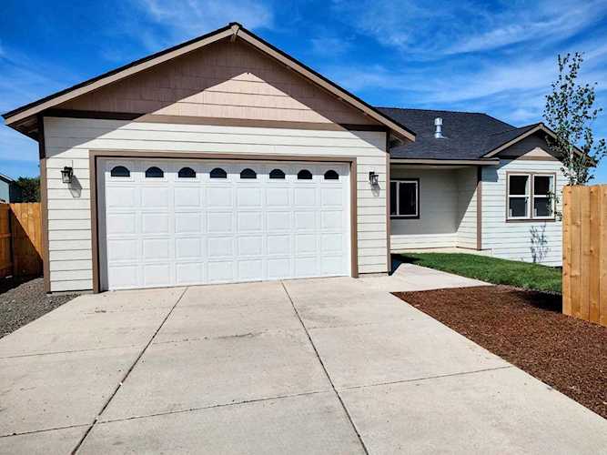 533 SE Morgan Ct Madras, OR 97741