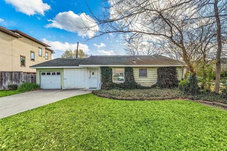 500 Winslow Ln Bellaire, TX 77401