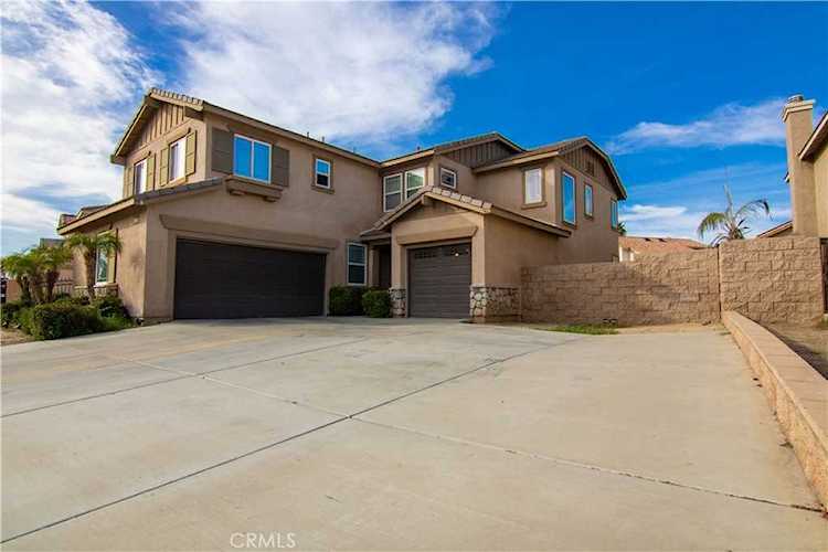 4450 Cove St Hemet CA 92545 - Rise Realty Photo 1