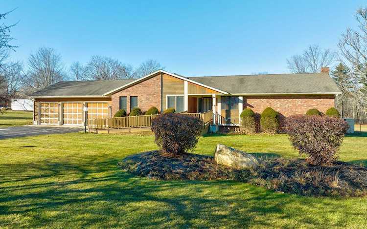 2 French Cross Rd Madbury, NH 03823