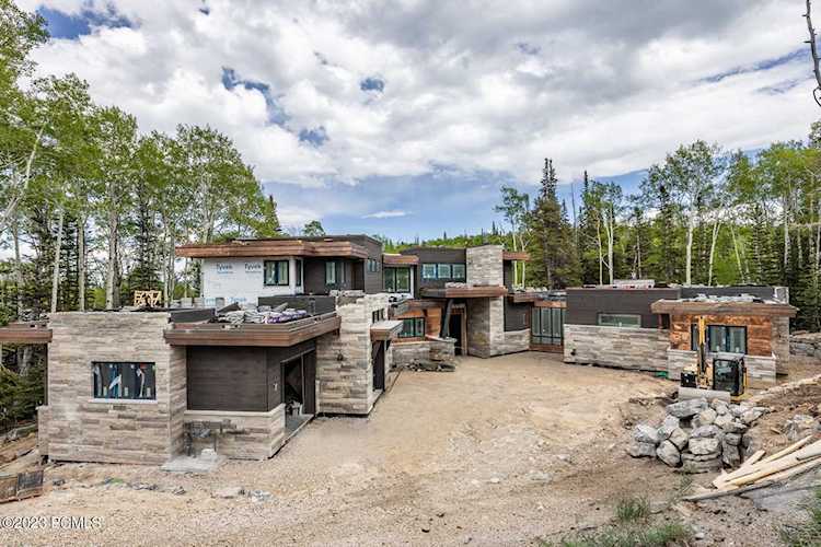 47 Red Cloud Trl Park City, UT 84060
