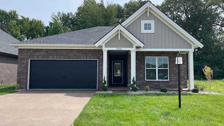 7042 Ironwood Circle Newburgh, IN 47630