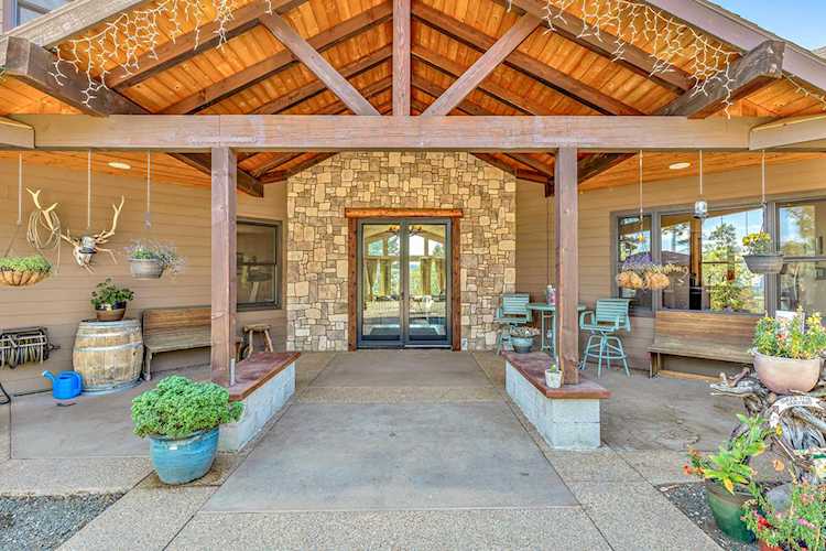 View 737 Busch Rd with HD Pictures, Virtual Tours & Aerial Maps | MLS #220153242 Photo 1