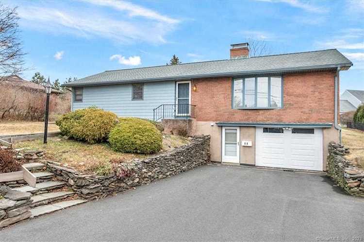 88 Arbutus Street Middletown, CT 06457