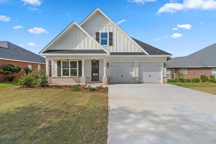 5642 Dunbar Cir Milton, FL 32583