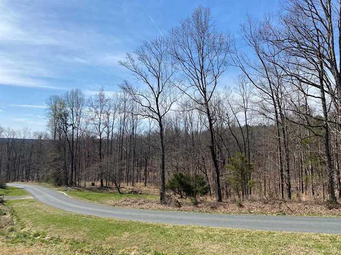 5 Country Club Rd Appomattox, VA 24522 | MLS 330673 Photo 1