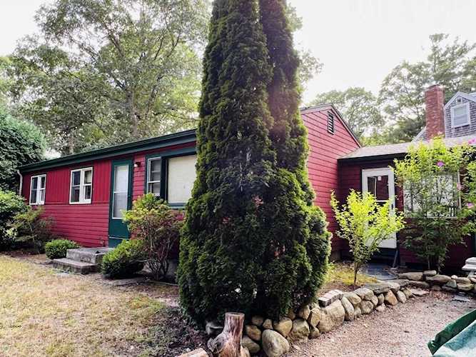 7 Shirley Place Pocasset, MA 02559 | MLS 22203997 Photo 1