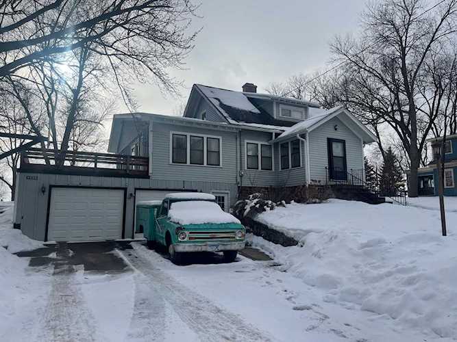 8425 Kennedy Memorial Drive Saint Bonifacius, MN 55375