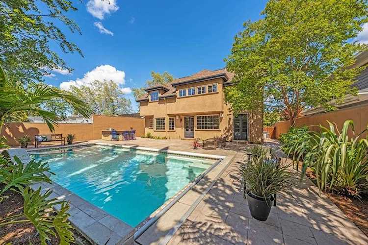 2144 Garden Ter Mountain View, CA 94040 | MLS ML81905187 Photo 1
