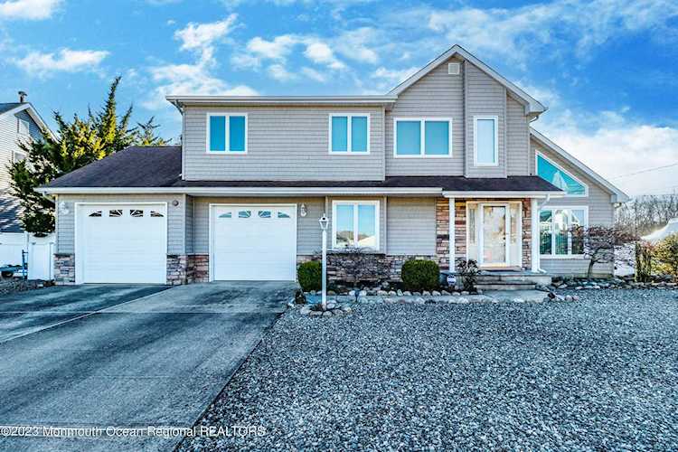 825 Laurel Blvd Lanoka Harbor, NJ 08734
