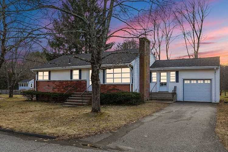 Wilmington, 2 Dell Drive, MA, home for sale, MLS#:73068010 Photo 1