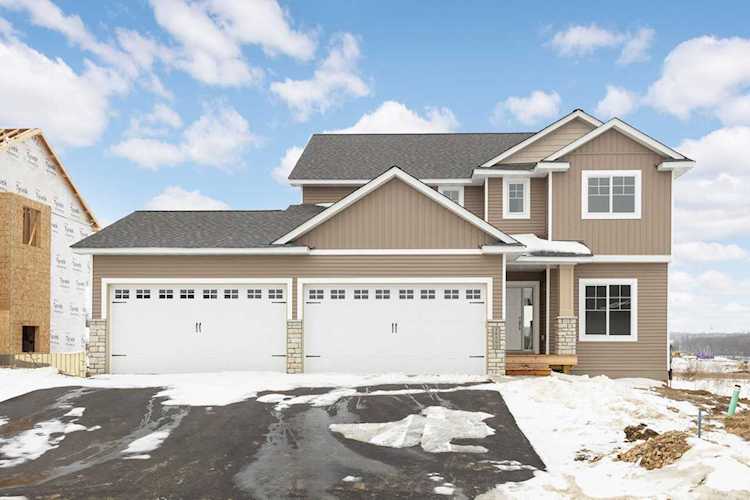 18599 Hidden Way Lakeville, MN 55044