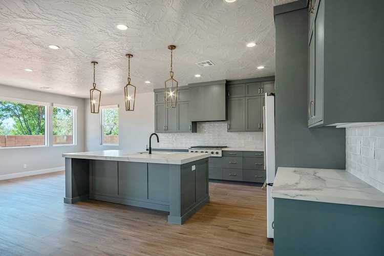 449 N Highland Parkway Washington, UT 84780