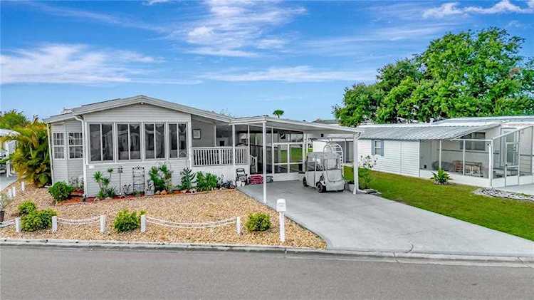 120 E Saint Annes CIRCLE Apollo Beach, FL 33572