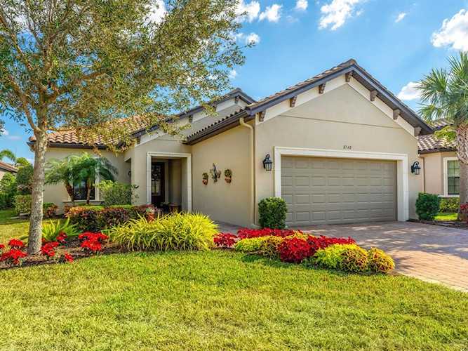 8740 Amaretto Ave Sarasota, FL 34238