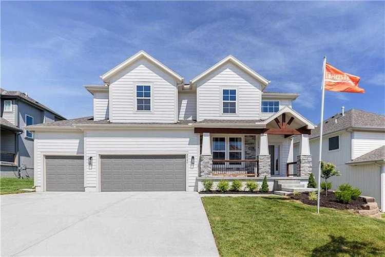 24306 W 58th Circle Shawnee, KS 66226 | MLS 2416975 Photo 1