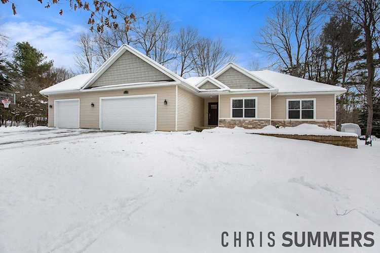 11240 Becker Creek Ct NE Rockford, MI 49341