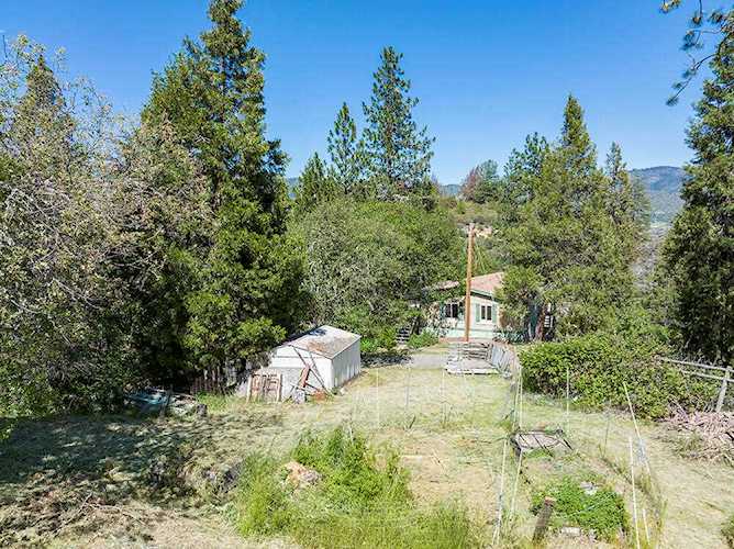493 Woody Acres Dr Williams, OR 97544